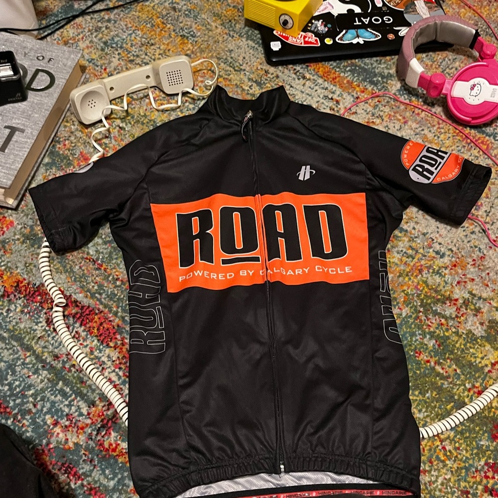 Cycling shirt with full zipper!